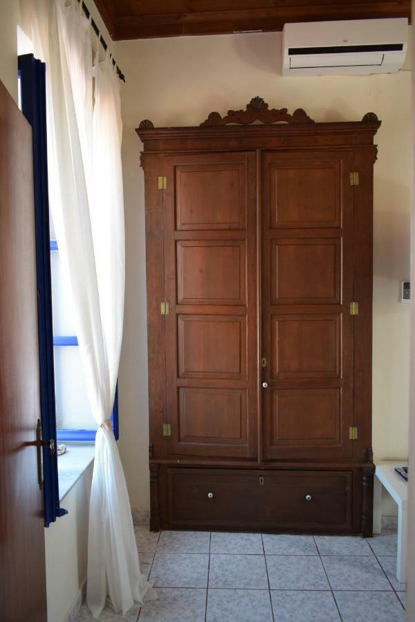 Occasus Room Chalki Town Luaran gambar